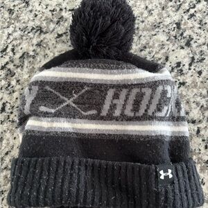 5/$25 Under Armour winter hat